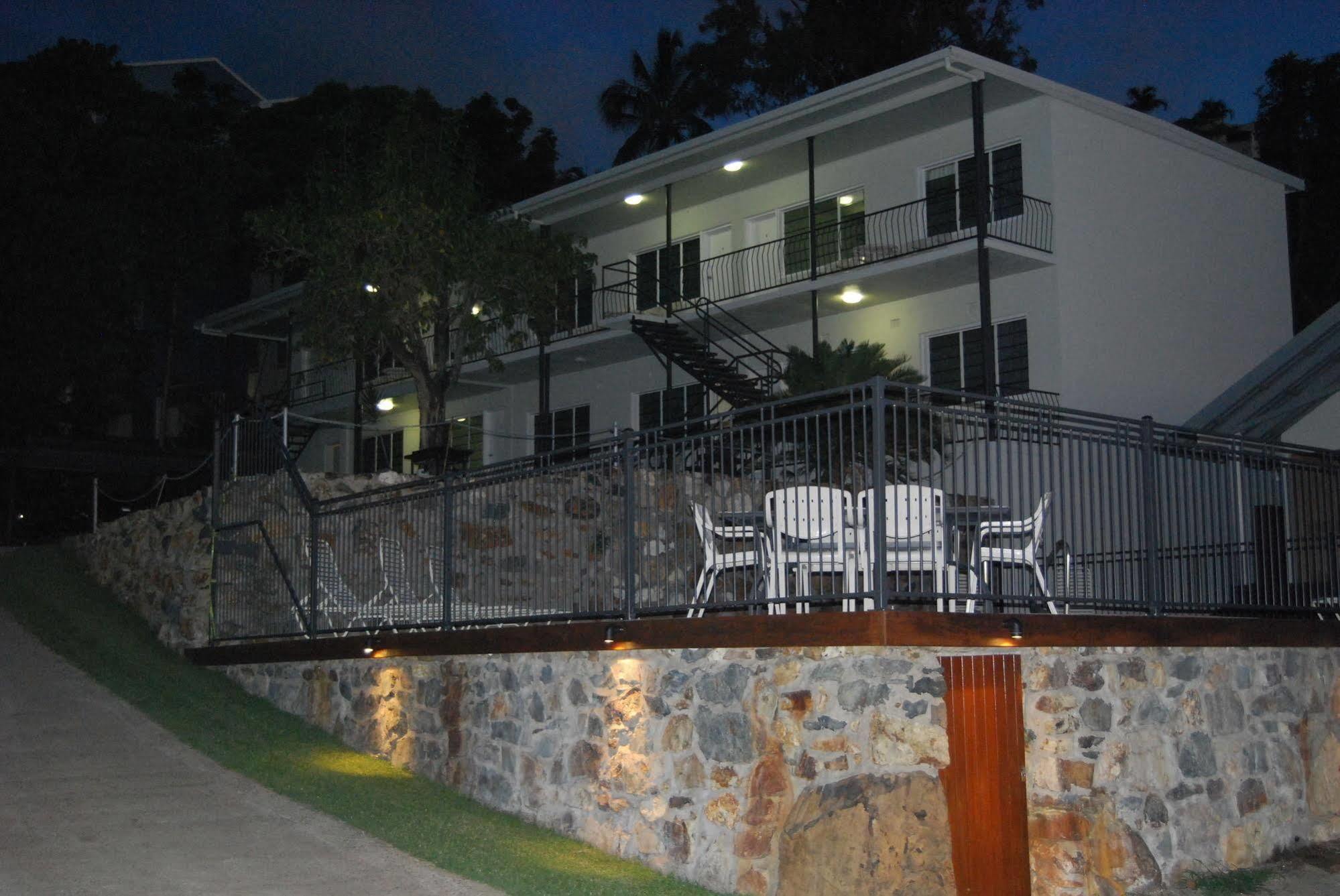 Airlie Beach Apartments Ngoại thất bức ảnh